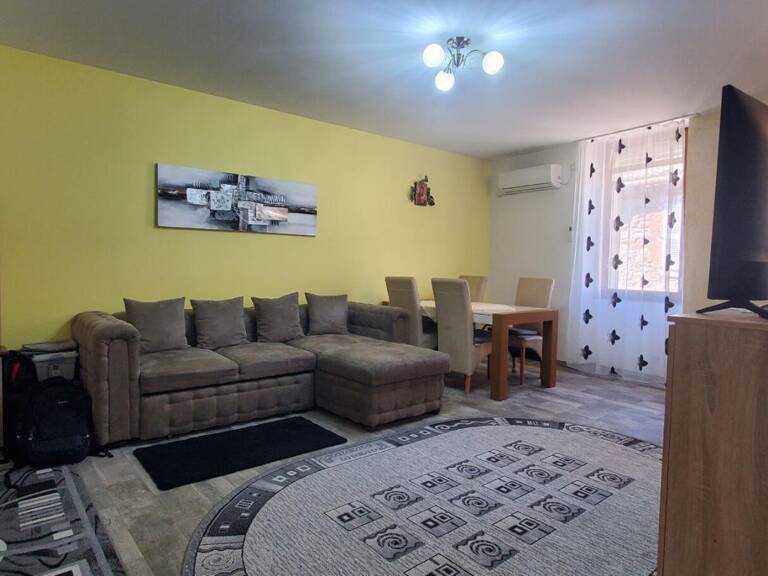 Lots de deux appartements + cave au sein d'une copropriété — photo 1