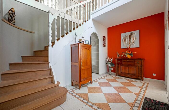 Maison Guerande 9 pièce(s) 207 m2 — photo 2