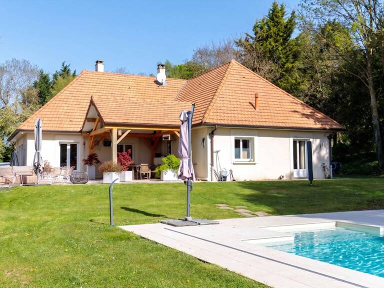 EXCLUSIVITÉ PROPRIÉTÉS-PRIVÉES - Un cadre naturel d'exception pour cette maison rénovée — photo 1
