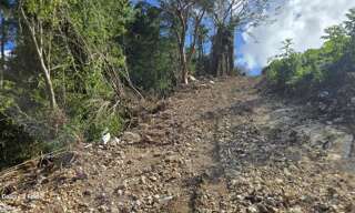 Terrain  3000 m² à vendre à Le Gosier (97190)