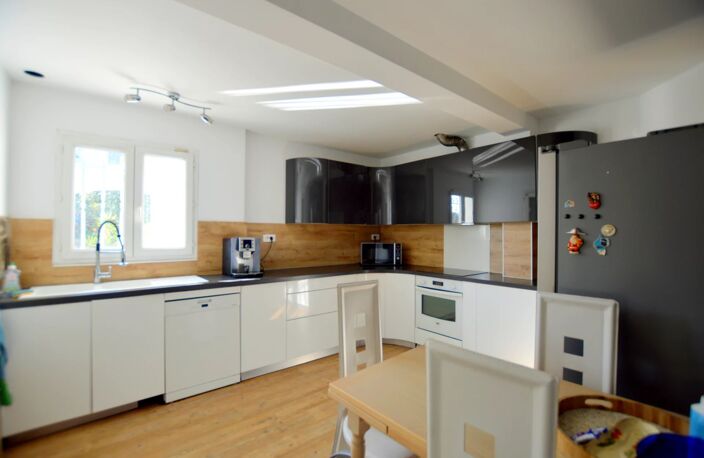 Maison 7 Pièces 182M² 34170 Castelnau le Lez — photo 5