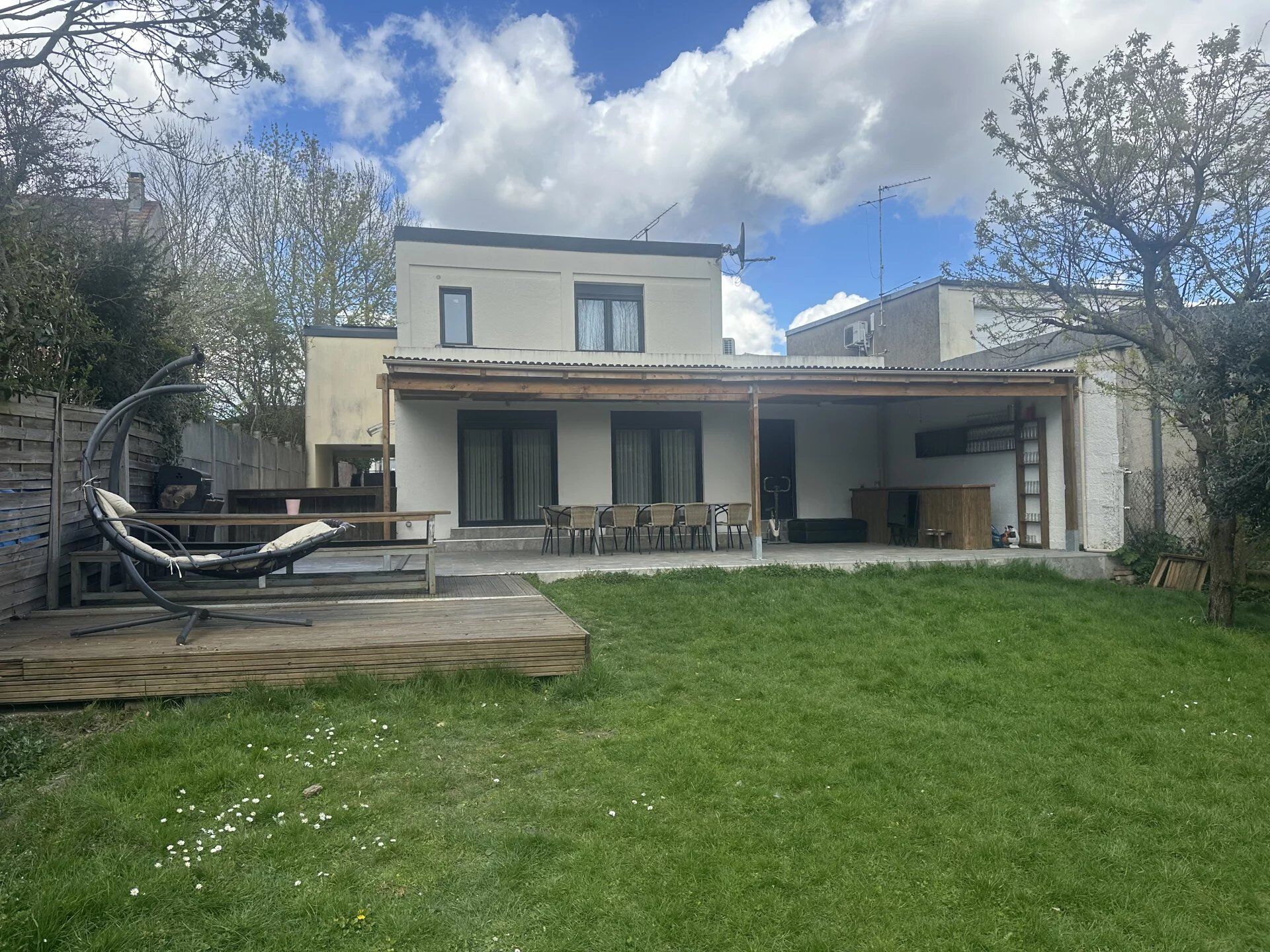 Maison 7 pièces 172 m² · à Sarcelles · 172 m² · 650 000 €