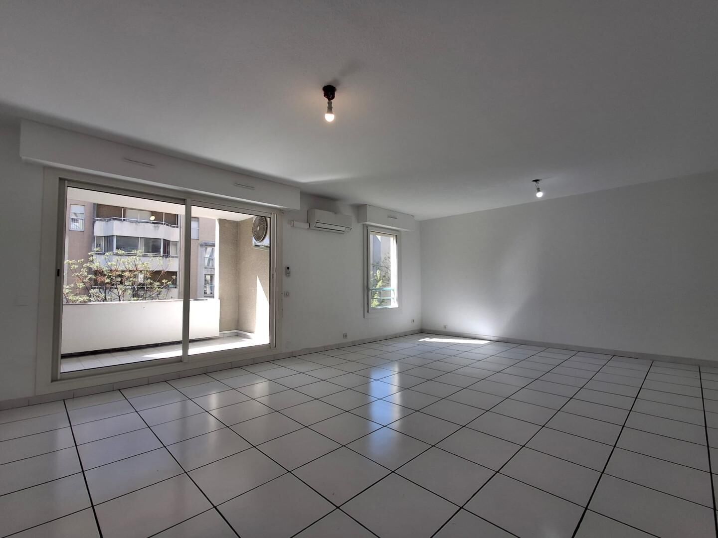 Appartement  T3 à louer Marseille 8eme 13008