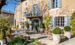 Maison  260 m² à vendre à Cabrières-d'Avignon (84220)