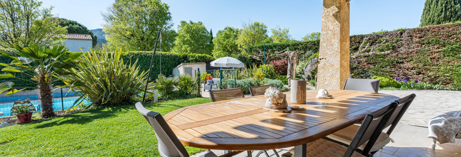 Maison 5 Pièces 144 m² à vendre à Saint-Zacharie (83640)