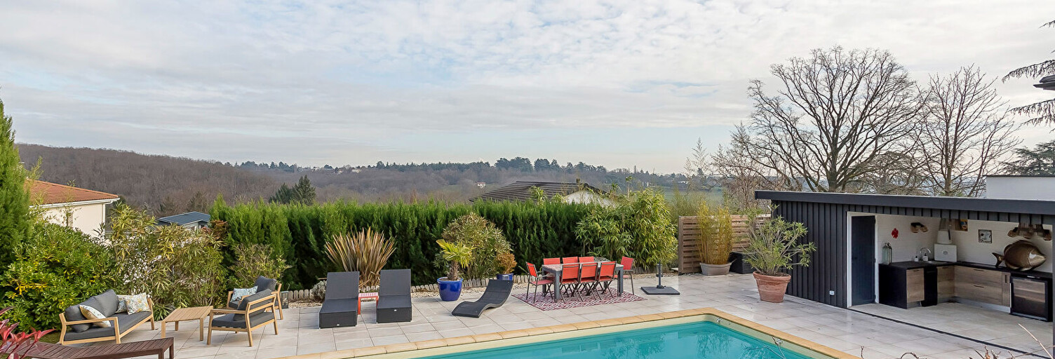 Maison 7 Pièces 220 m² à vendre à Charbonnières-les-Bains (69260)