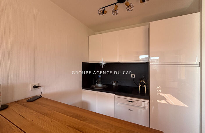 APPARTEMENT 2 PIECES RESIDENCE AVEC PISCINE APERCU MER AUX ISSAMBRES — photo 5