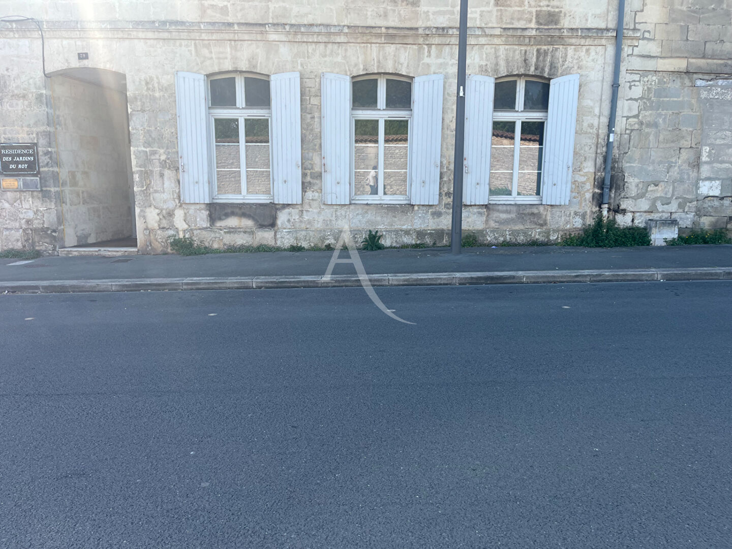 Local commercial  T7 à vendre Rochefort 17300