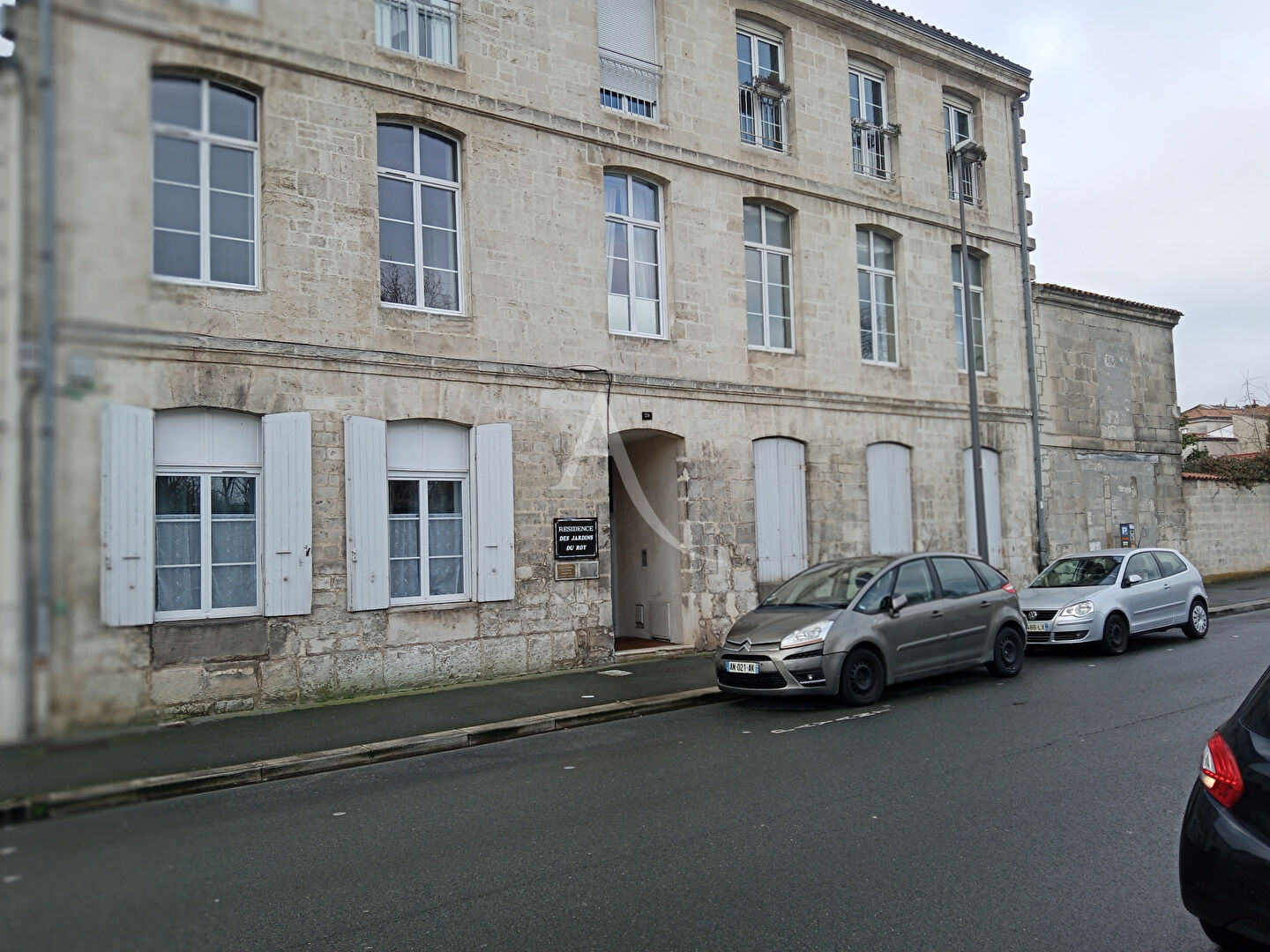 Local commercial  T7 à vendre Rochefort 17300