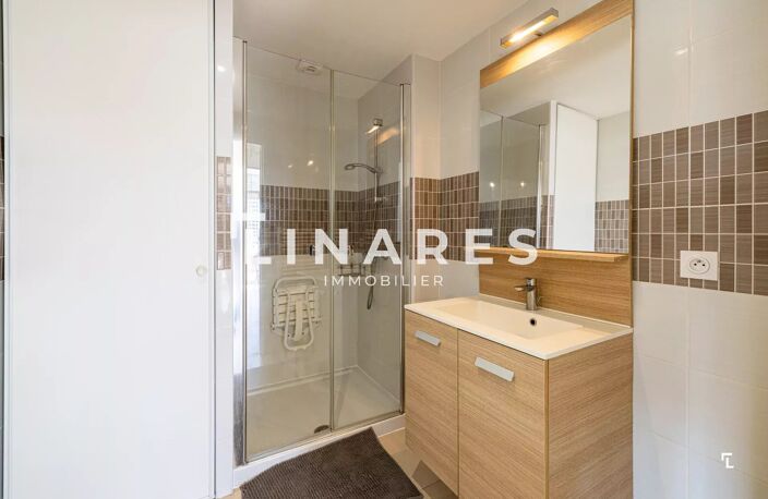 CITY VIEW - Appartement T3/4 de 84m2 - 13006 Castellane — photo 4