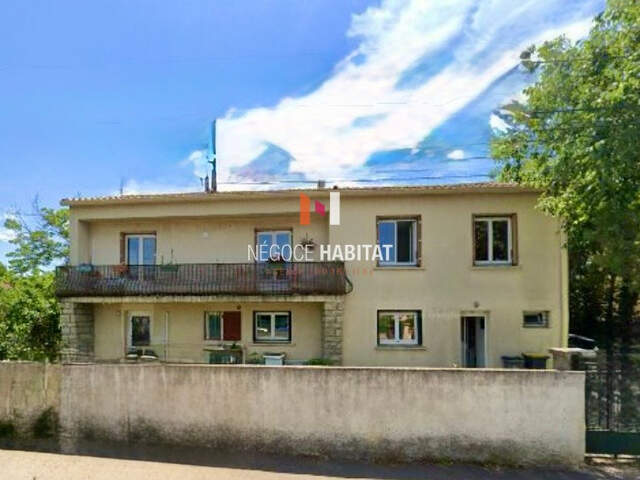 Immeuble 3 appartements avec jardin et parkings - Fabrègues, — photo du bien