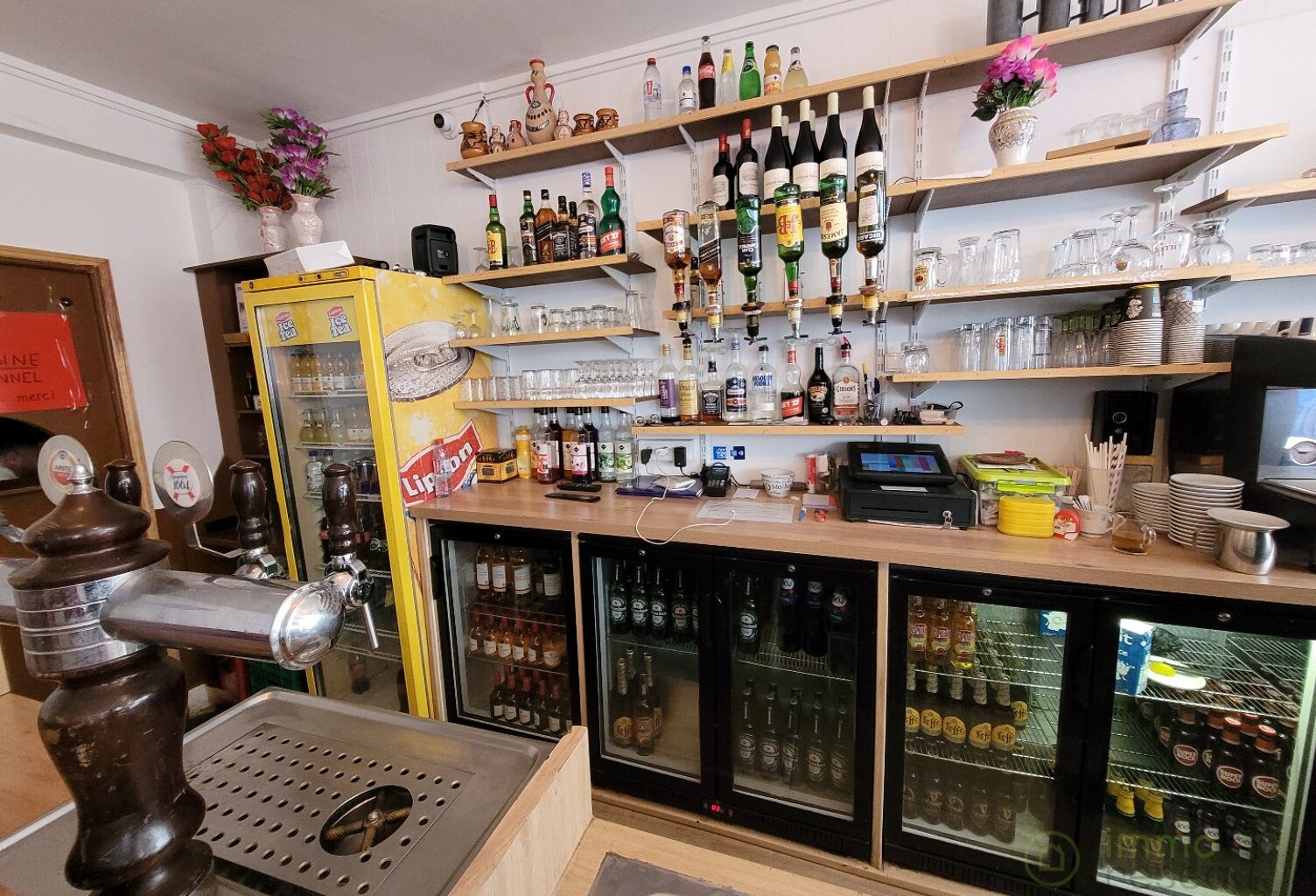 Restaurant — photo 1