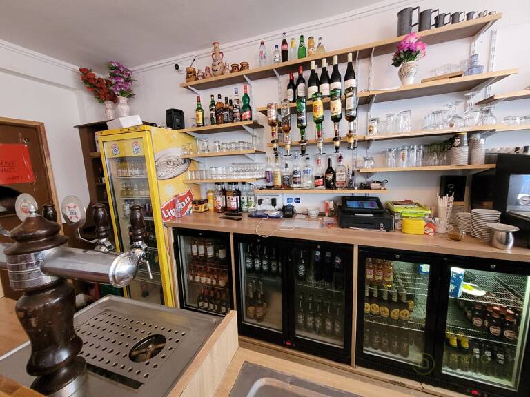 Restaurant — photo 1