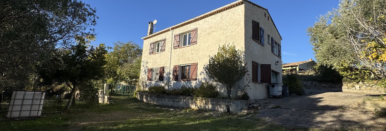 Maison 7 Pièces 153 m² à vendre à Saint-Paul-en-Forêt (83440)