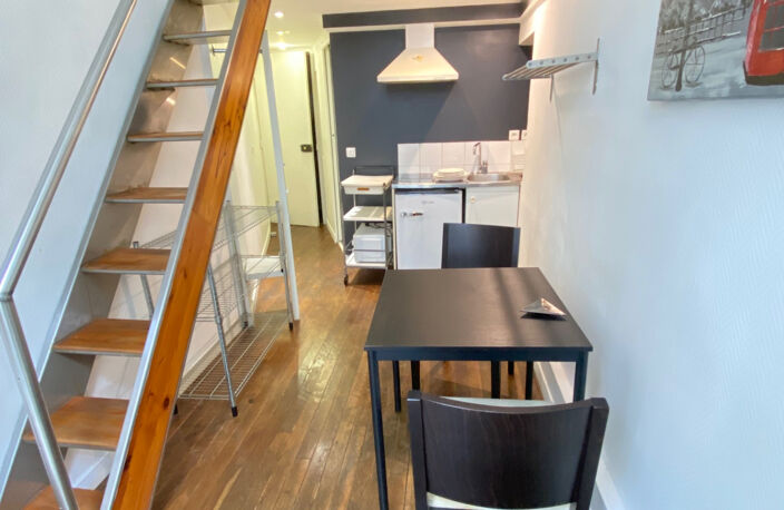 un studio au 1er étage dans un quartier agréable, actuelleme — photo 5