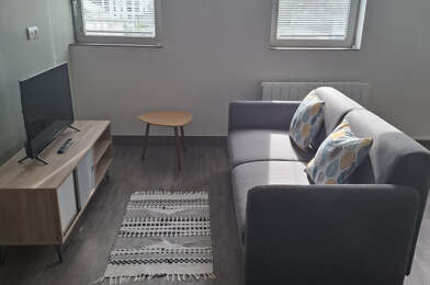 Appartement 3 pièces 830 €