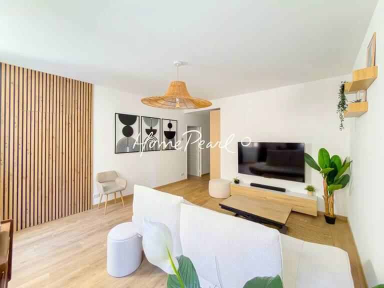 3 PIECES  MEUBLE 64M² - PORT — photo 1