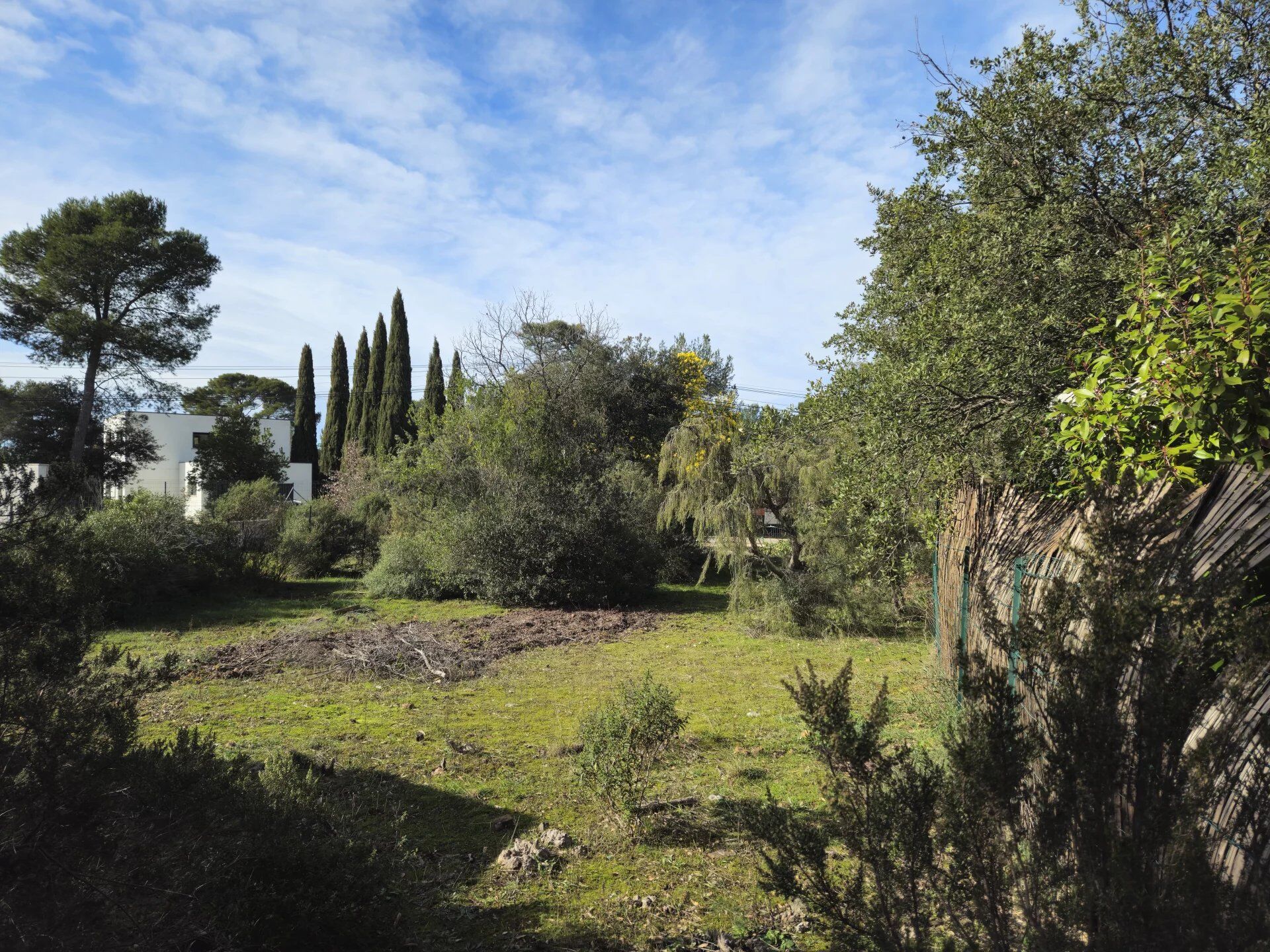 Terrain 667 m² · au Cannet-des-Maures · 135 000 €