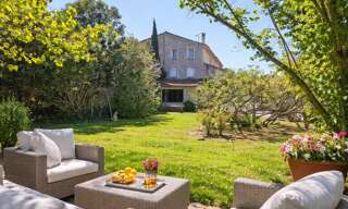 Maison 9 Pièces 300 m² à vendre à L'Isle-sur-la-Sorgue (84800)
