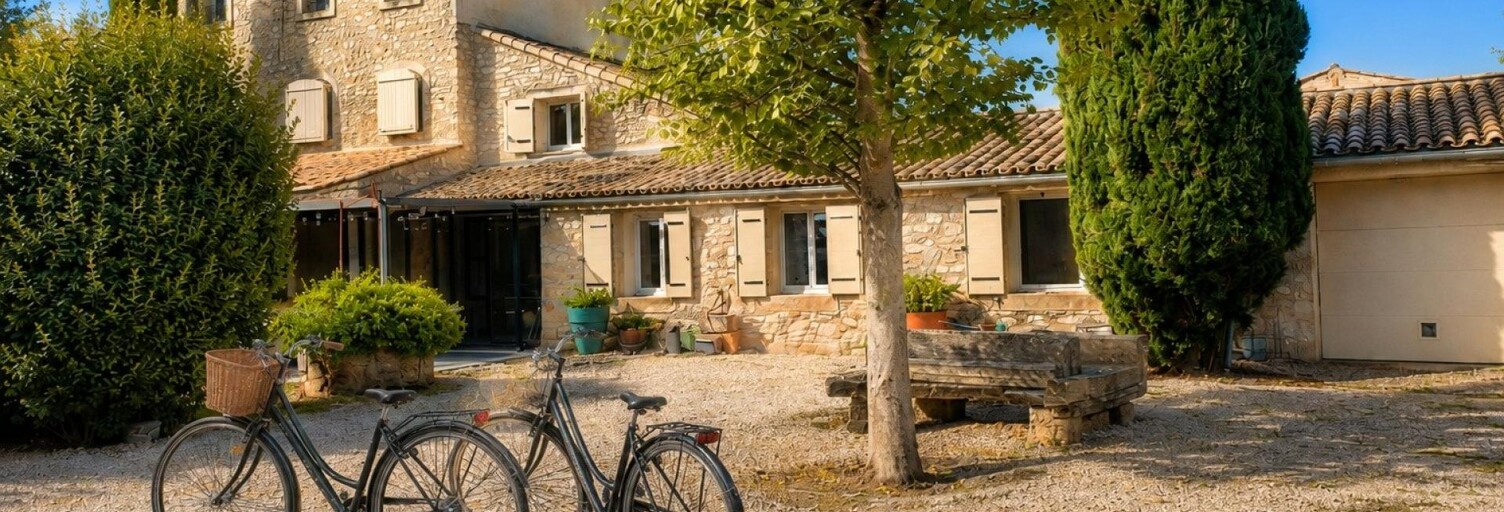 Maison 9 Pièces 300 m² à vendre à L'Isle-sur-la-Sorgue (84800)