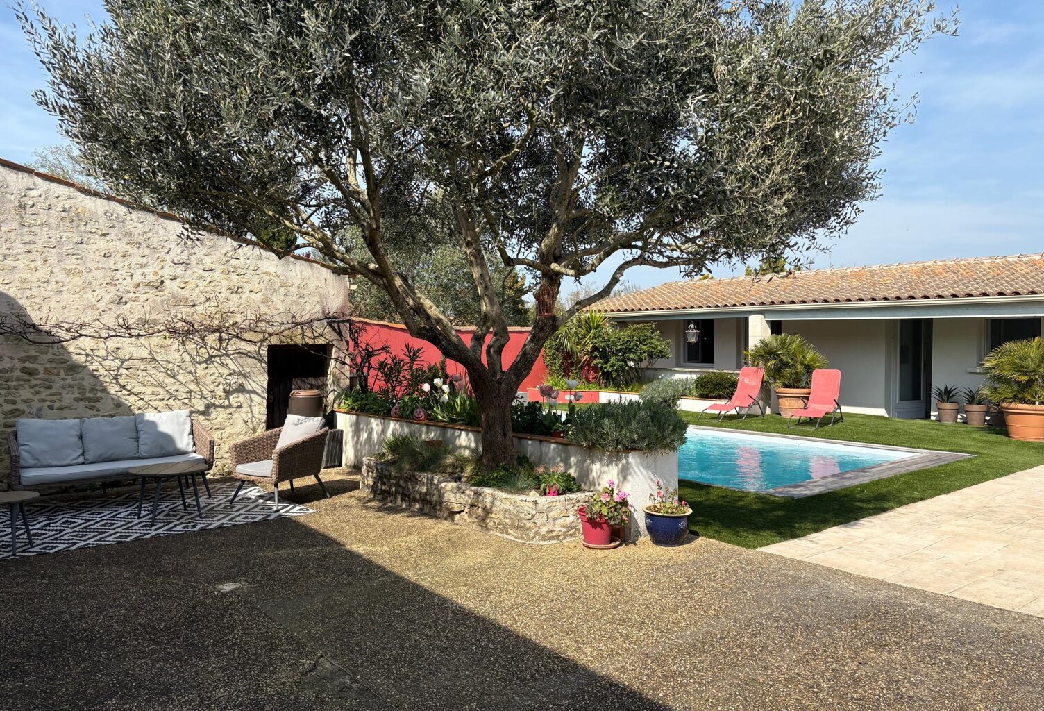 Belle grande demeure avec dépendances — photo 1
