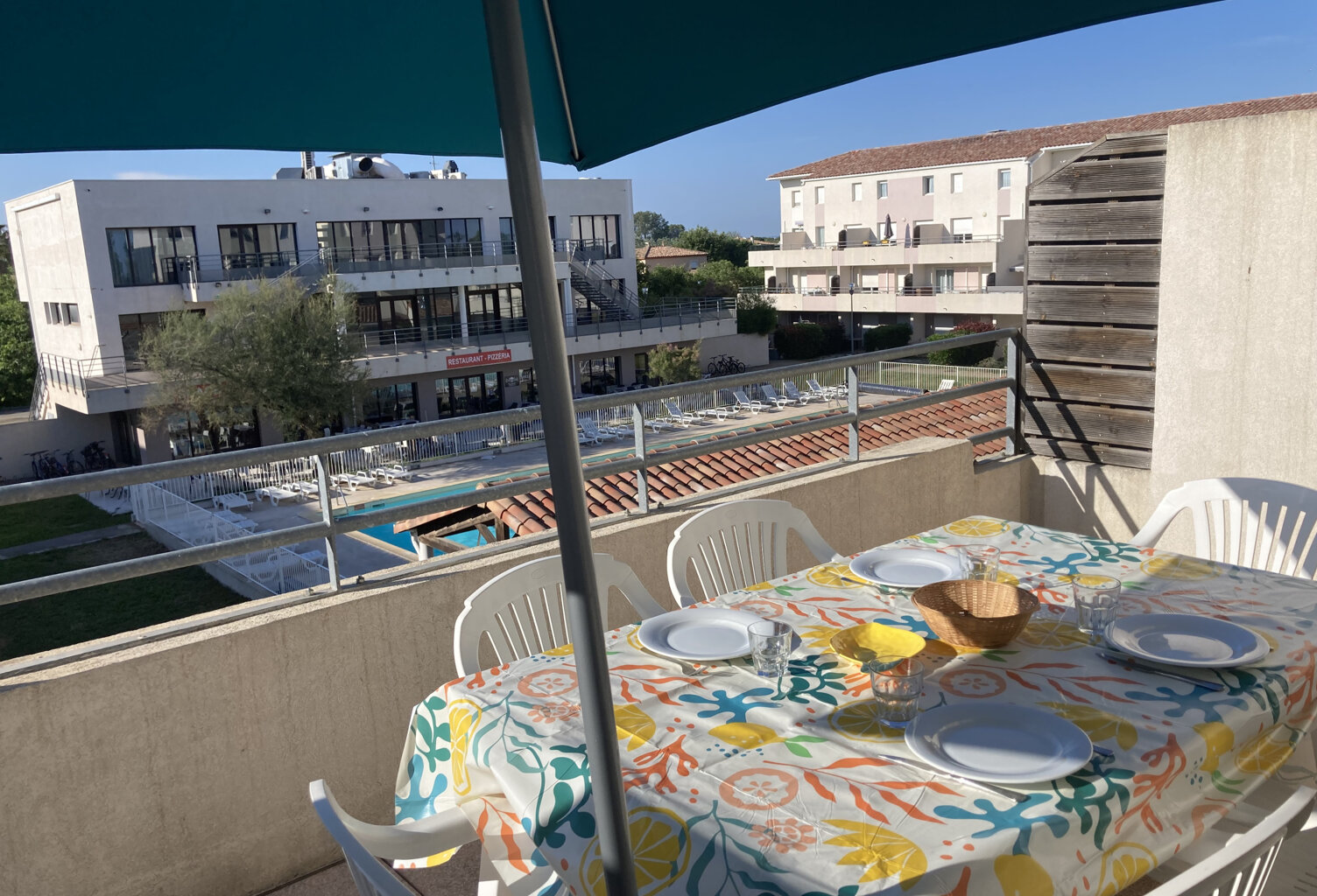 Grand duplex de 50 m2 avec vue sur piscine dans résidence av — photo 1