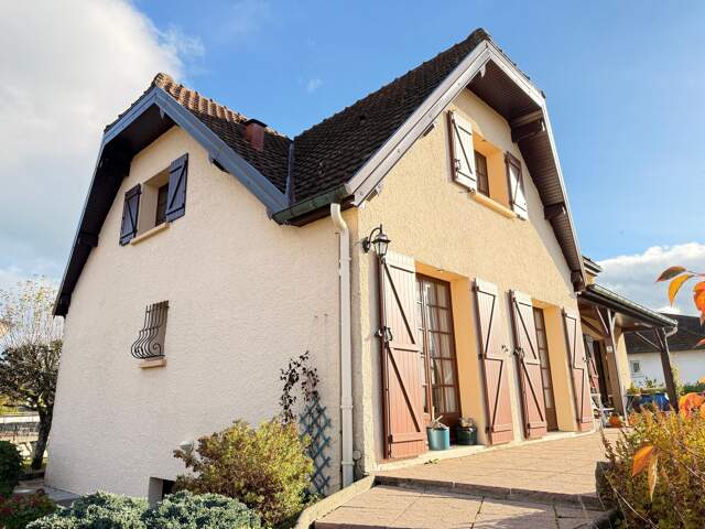 Maison de 1978 de 150 m2, 4 chambres, sous-sol et terrain. — photo du bien