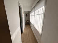 Local commercial À Mauguio (34), de 60m2 avec parking — photo 2