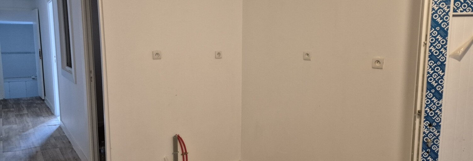 Immeuble  105 m² à vendre à Chanteloup-les-Vignes (78570)