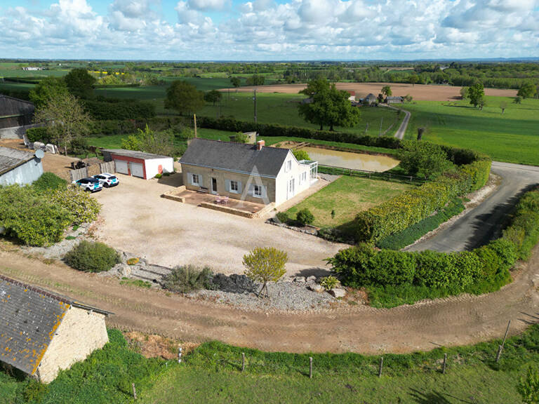 Maison Le Buret 6 pièce(s) 110.30 m2 — photo 1