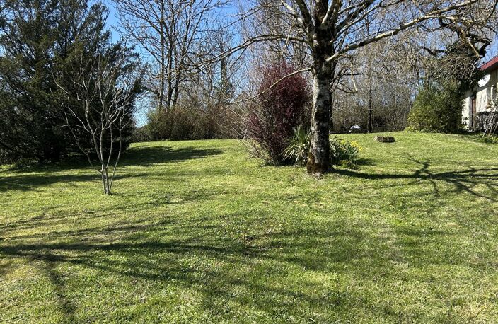 Maison et terrain — photo 3