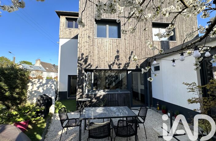 Vente Maison/villa 6 pièces — photo 2