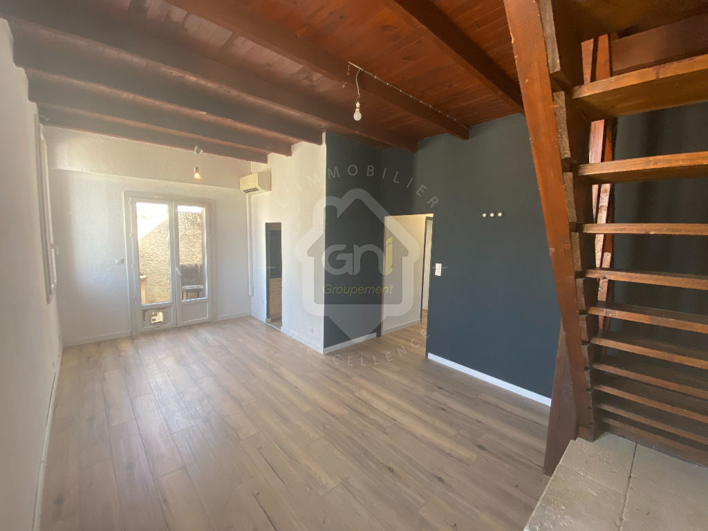 Appartement  T4 à louer Nîmes 30900