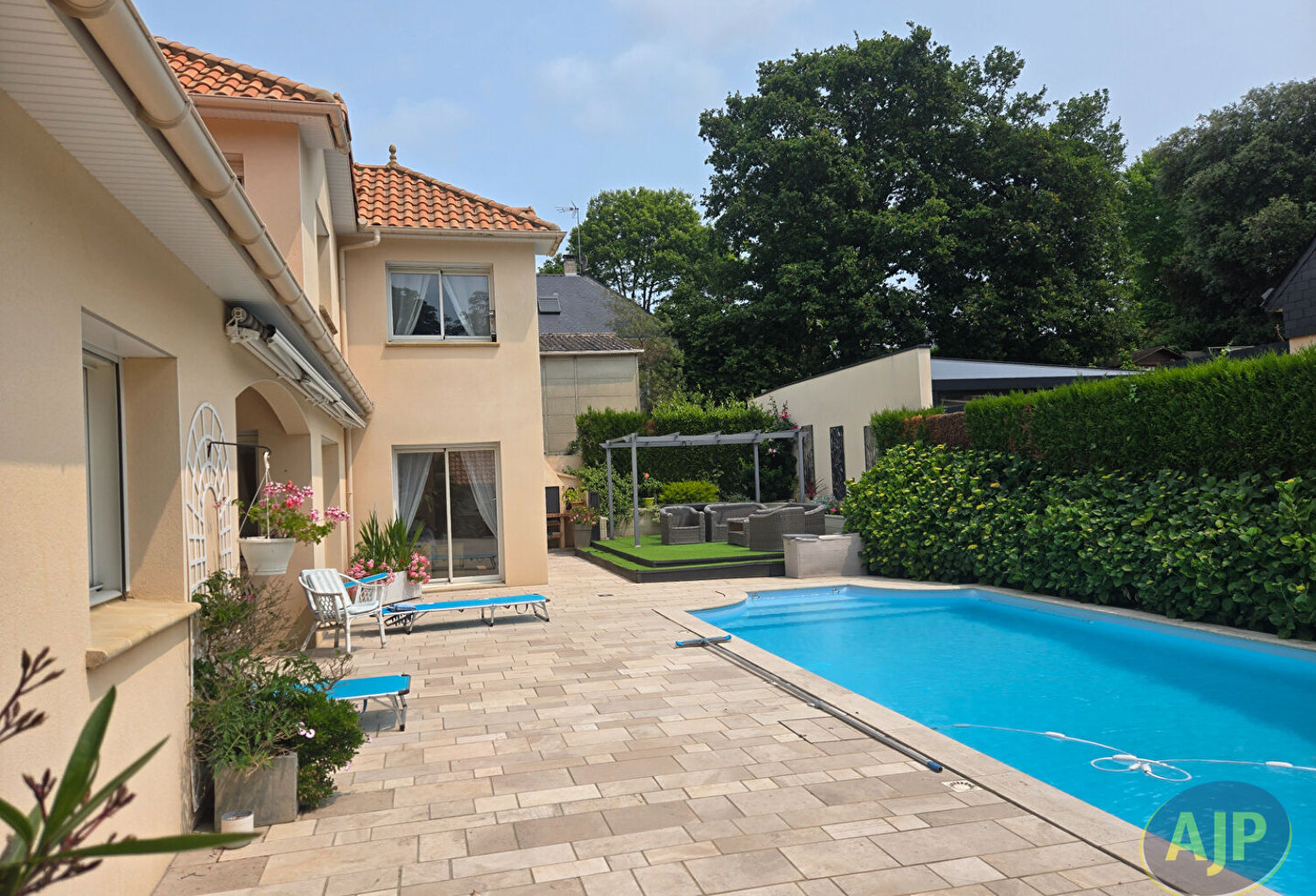 VILLA ST MARC SUR MER — photo 1