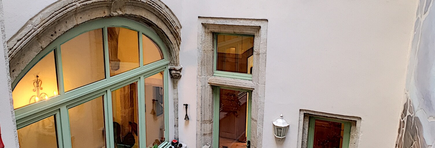 Immeuble  302 m² à vendre à Le Puy-en-Velay (43000)