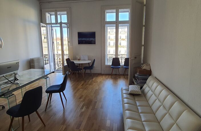Bureau — photo 3