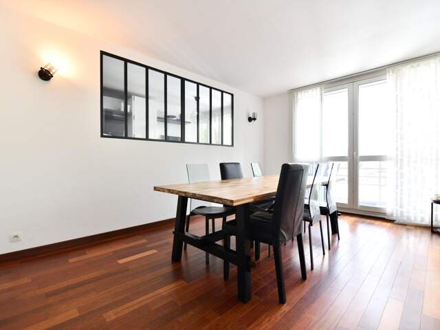Magnifique appartement de 5 pièces! Ravalement récent! — photo du bien