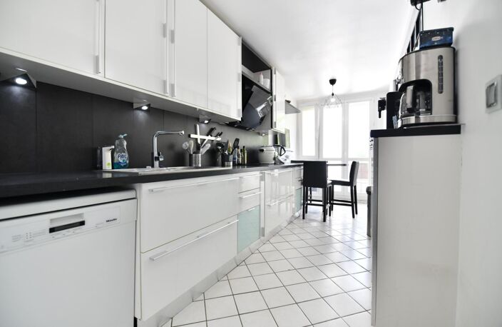 Magnifique appartement de 5 pièces! Ravalement récent! — photo 5