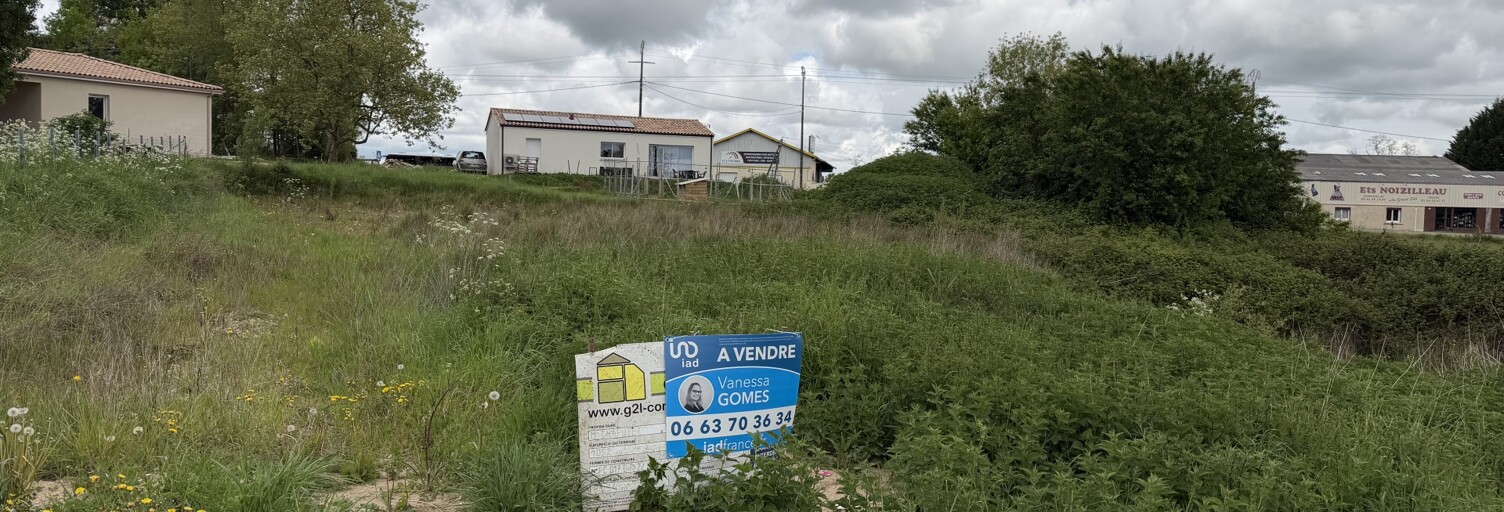 Terrain  1015 m² à vendre à Chamouillac (17130)