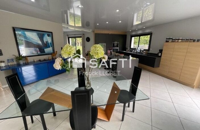 Baisse de prix ! Maison 300m² plus une maison bois 80m² sur un terrain de 12090m² — photo 5