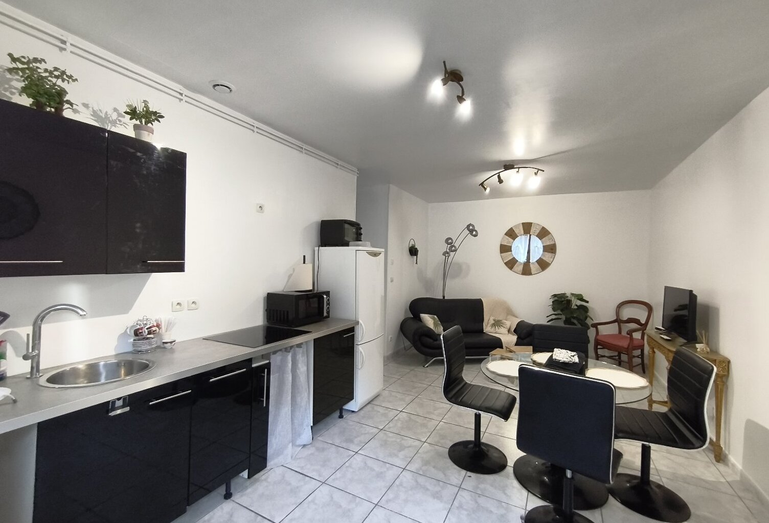 34500 BEZIERS-T2 meublé-polygone — photo 1