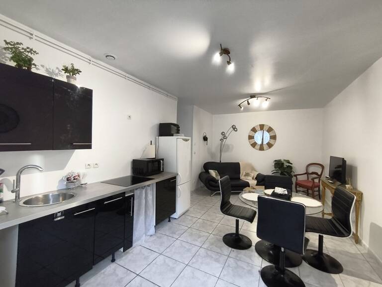 34500 BEZIERS-T2 meublé-polygone — photo 1