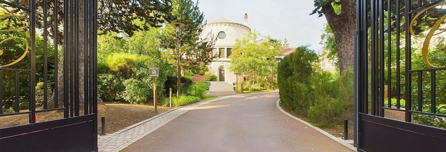 Appartement 5 Pièces 126 m² à vendre à Garches (92380)