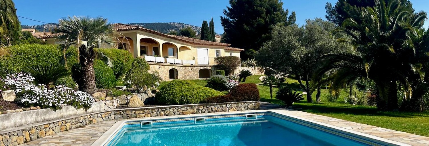 Maison 6 Pièces 240 m² à vendre à Ollioules (83190)