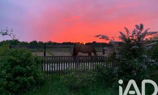 Maison 8 Pièces 1 m² à vendre à Les Bréviaires (78610)