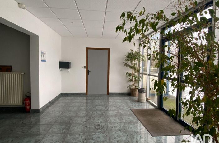 Vente Murs commerciaux 596 m&sup2; — photo 3