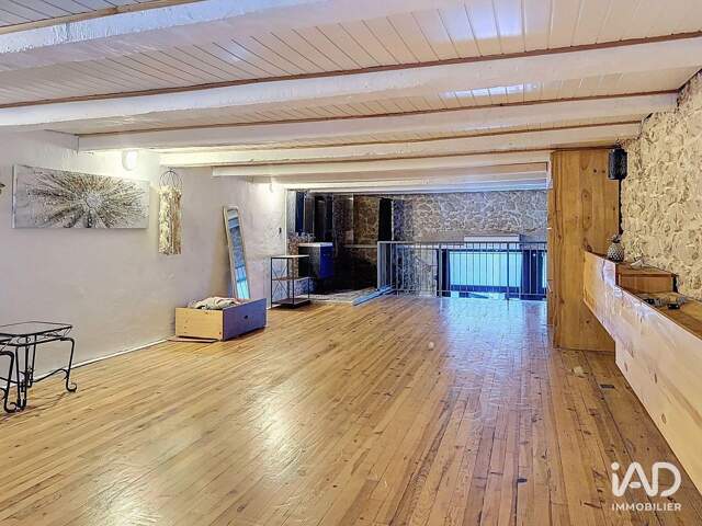 Vente Surface diverse 107 m&sup2; — photo du bien