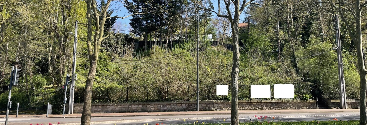 Terrain  703 m² à vendre à Bougival (78380)