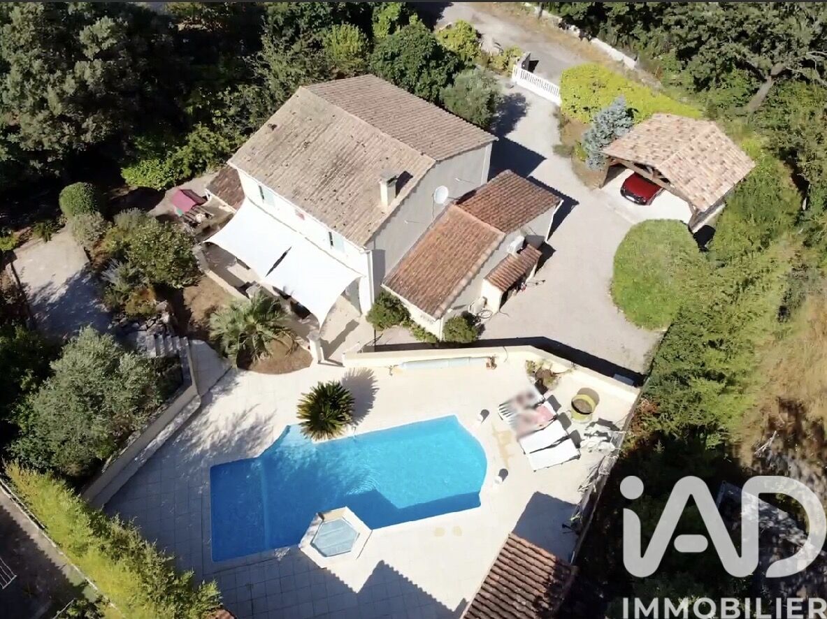 Maison à vendre, 7 pièces, 143 m², Garéoult