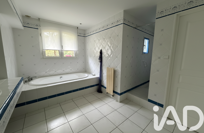 Vente Maison/villa 9 pièces — photo 2
